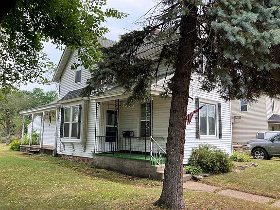3rd image of 809 Ware St