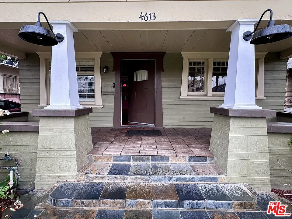 3 bed, 2.0 bath, 1504 sqft, $3,750 — Photo 3