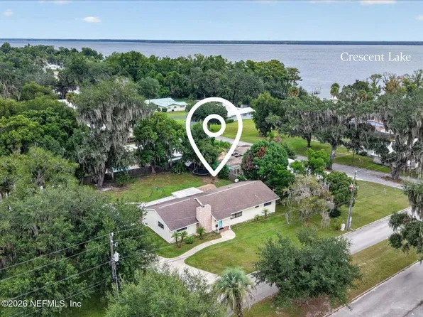 202 LAKEVIEW Avenue, Crescent City, FL 32112