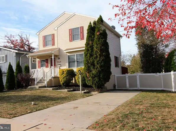 3249 N 47th St, Merchantville, NJ 08109