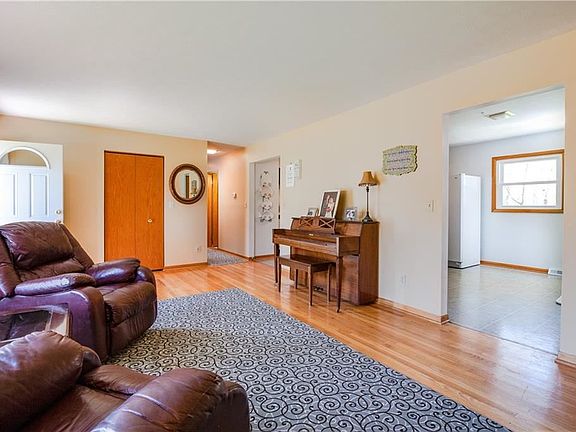 5th image of 3792 S Sunnyfield Dr