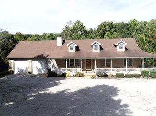 1125 E Winter Ave, Danville, IL 61832