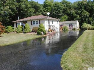 415 Kane Ave, East Patchogue, NY 11772