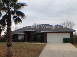 1727 Village Pkwy, Gulf Breeze, FL 32563