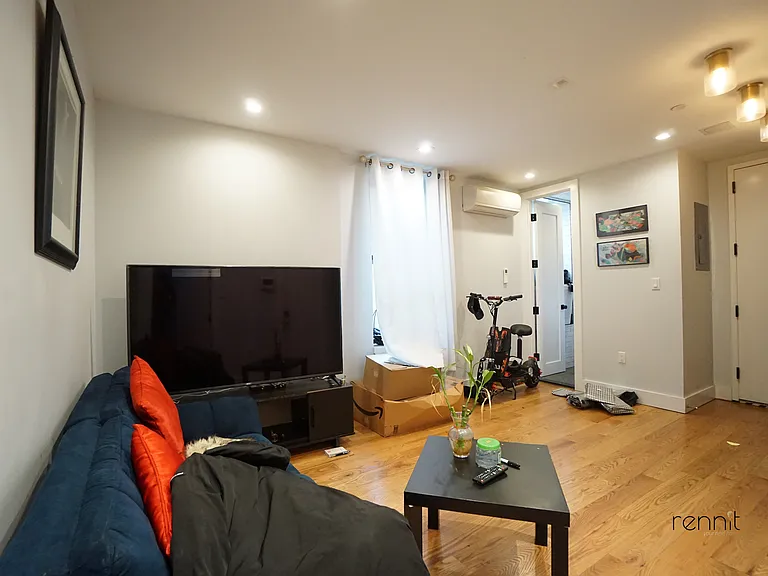 1160 Rogers Ave #3F — Photo 8
