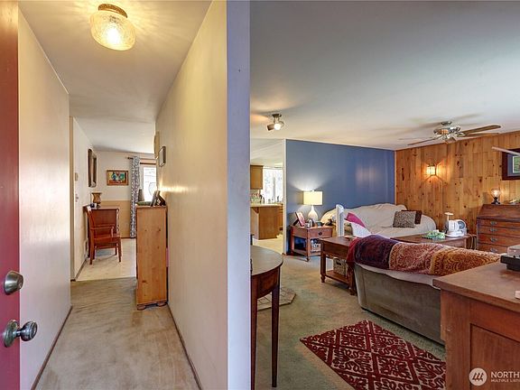 2nd image of 4205 Regency Place