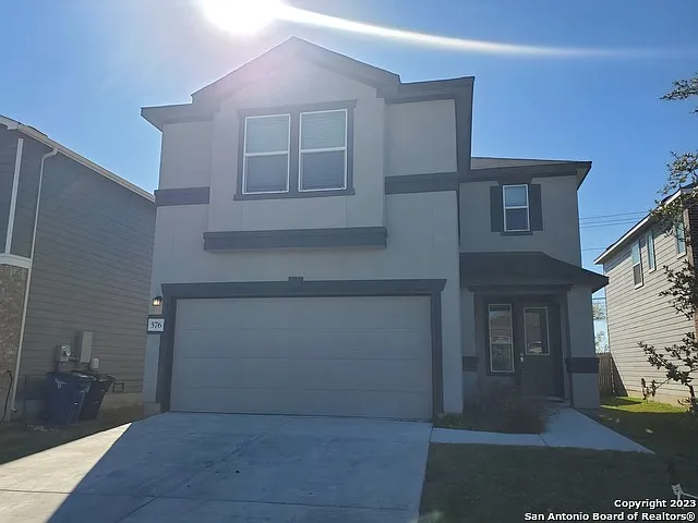 3 bed, 2.5 bath, 1780 sqft, $1,995 — Photo 3