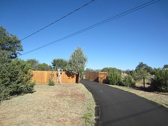 2nd image of 306 Potrillo Dr