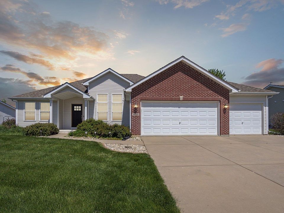 1st image of 4433 Sandhill Dr