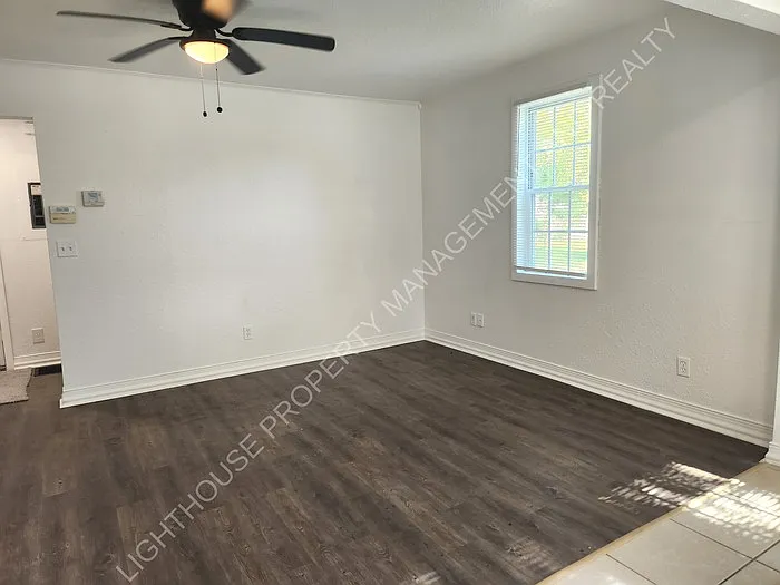 6532 Buffalo Ave — Photo 11
