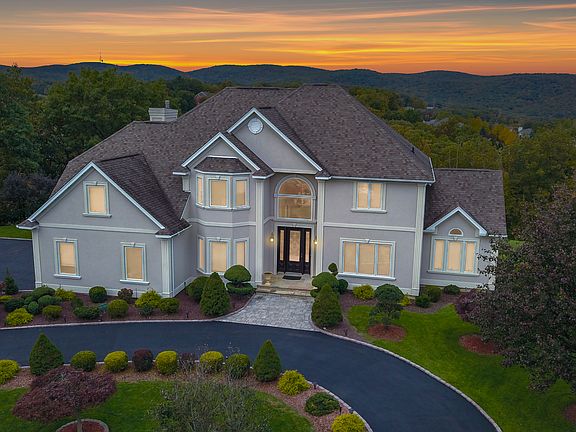2nd image of 50 Wilderness Dr