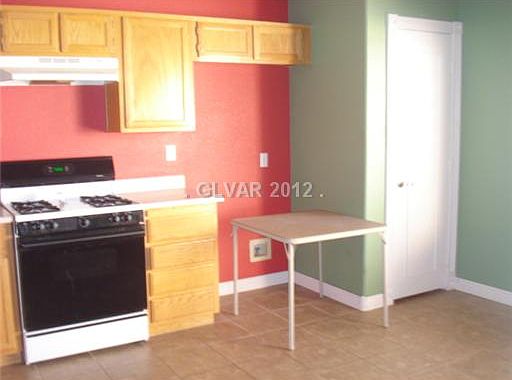 2nd image of 1169 Elam St