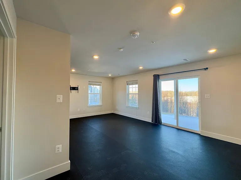2115 Woodlands Rd — Photo 9