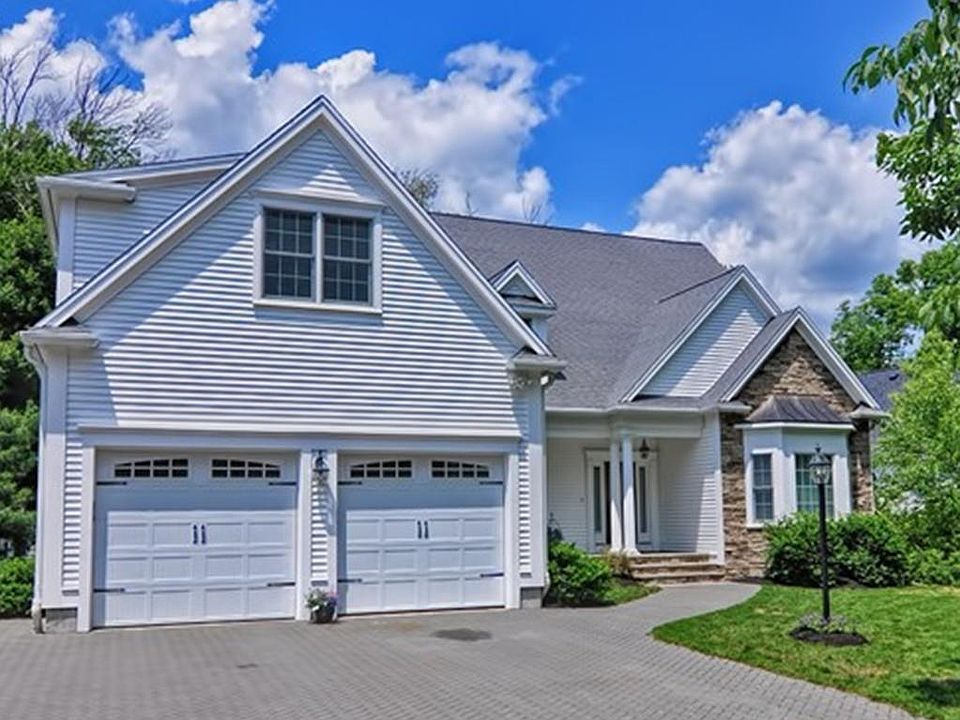 1st image of 136 Plantation Cir