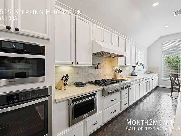 4519 Sterling Heights Ln — Photo 4