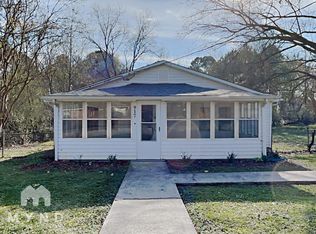 917 26th Ave N, Bessemer, AL 35023