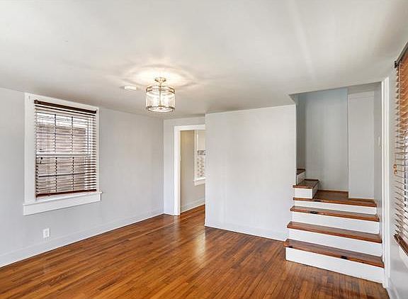 3rd image of 321 Papworth Ave