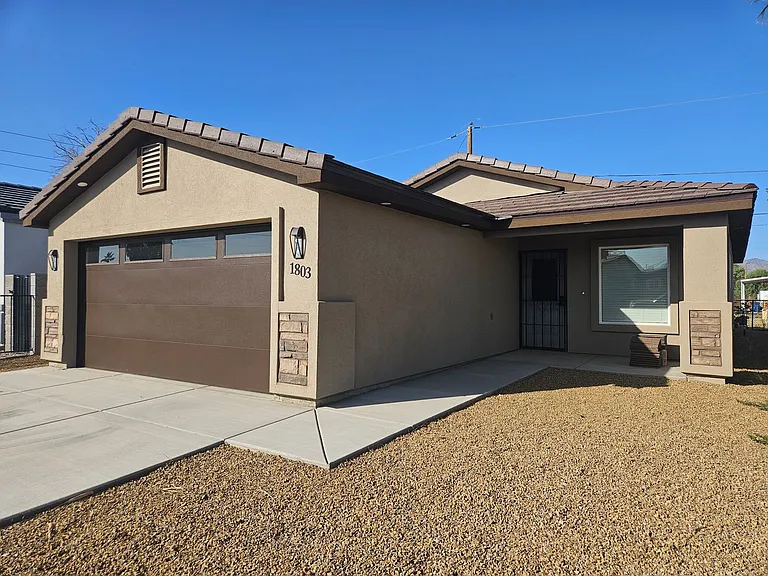 1803 Rollando Dr — Photo 2