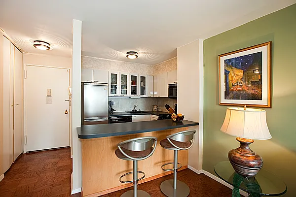 Sold by Rich Associates Real Estate LLC | media 19