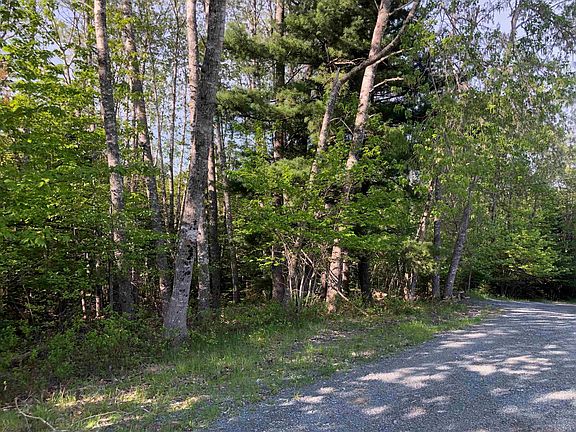 4th image of Mailman Rd