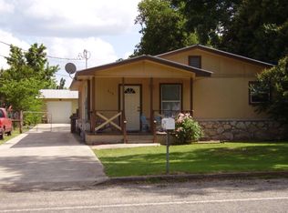 313 China St, Center Point, TX 78010