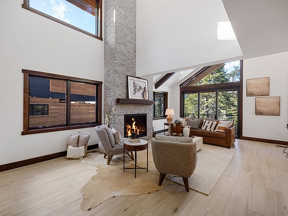 3rd image of 146 Sierra Colina Dr