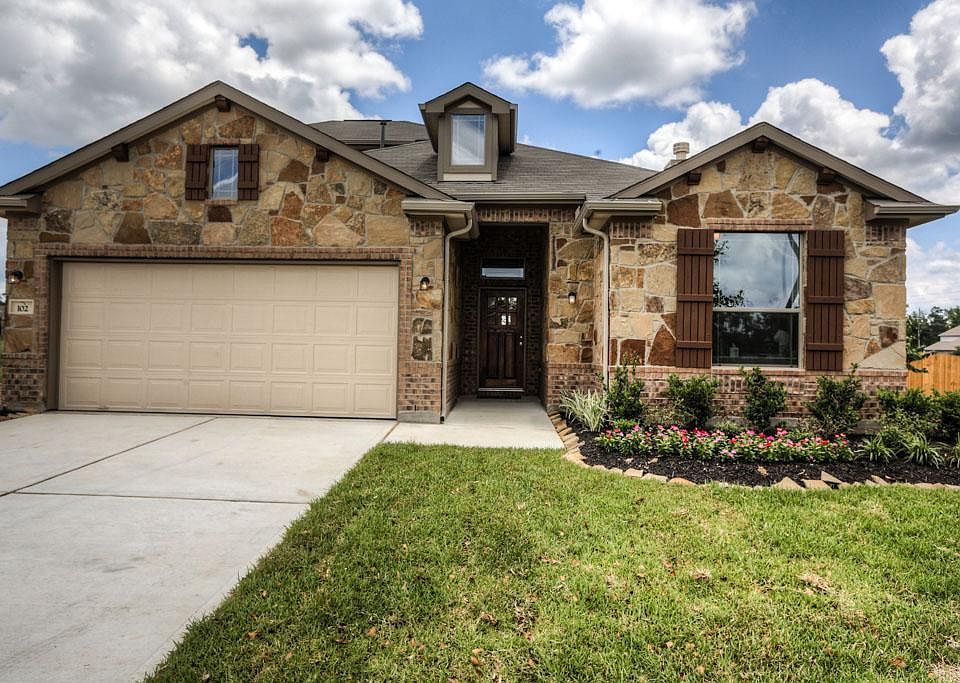 1st image of 332 Country Crossing Cir