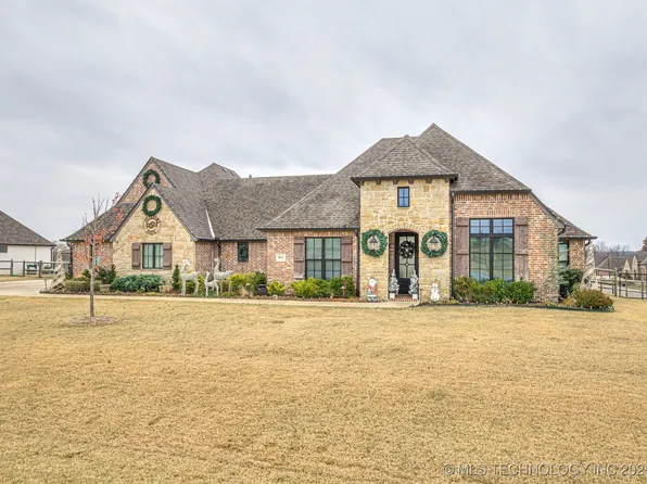 8602 E 105th St N, Owasso, OK 74055