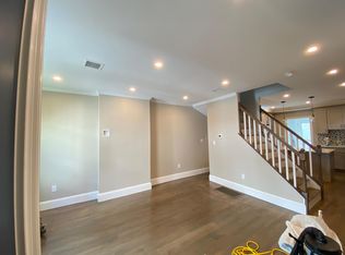 279 Gold St #SF1, Boston, MA 02127