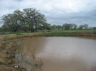 2810 County Road 442, Stockdale, TX 78160