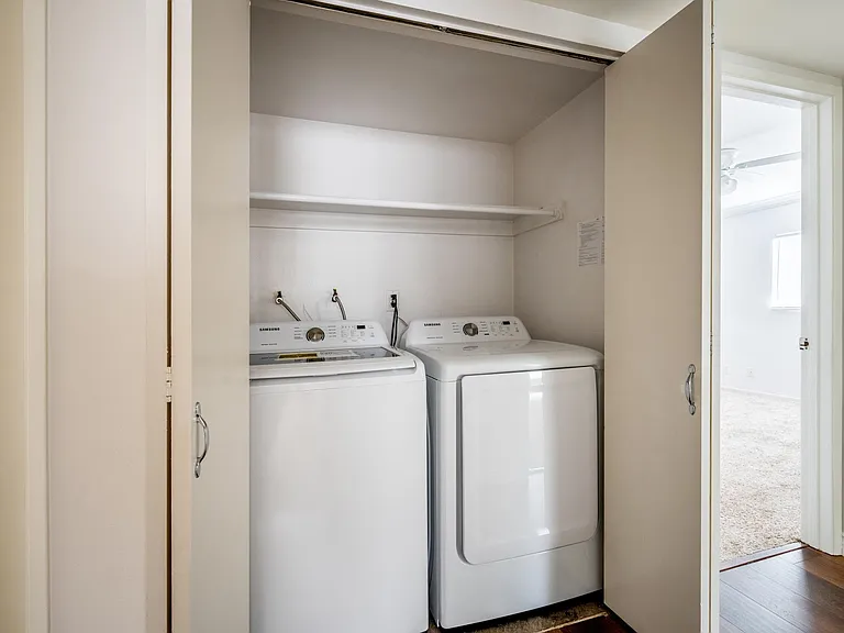 17155 Chatsworth St #7 — Photo 13