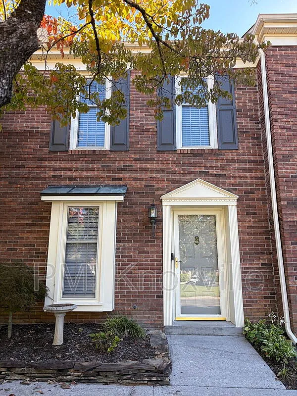 1 bed, 1.5 bath, 1064 sqft, $1,650 — Photo 1