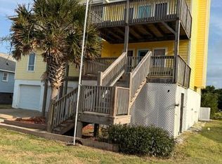 2306 Ocean Dr, Emerald Isle, NC 28594
