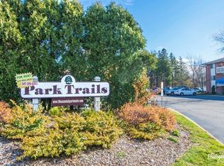 630 E Liberty St APT 109, Wauconda, IL 60084