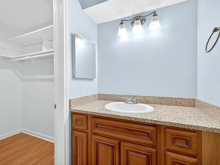 5131 Spring Forest Dr — Photo 13