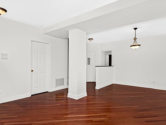 2nd image of 3217 N Francisco Ave Unit Gw