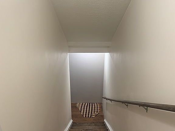 4th image of 309 Garfield Dr