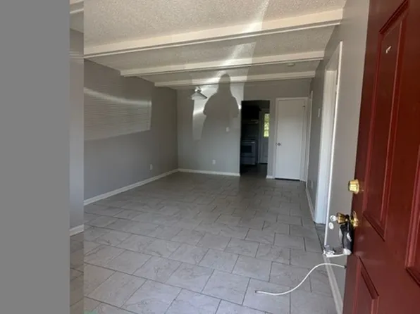Greenbriar Apartments, 310 Greenbriar Rd APT N, Greensboro, NC 27405