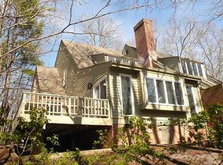 39 Deepwood Ln, Hot Springs, VA 24445