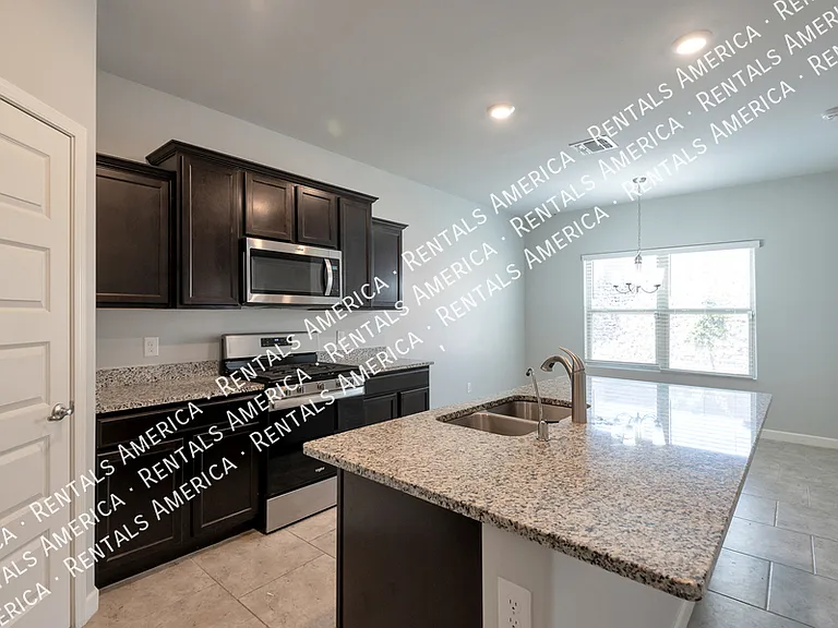 543 W Weldon St — Photo 13