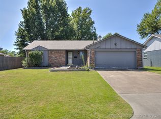 9322 E 48th St, Tulsa, OK 74145