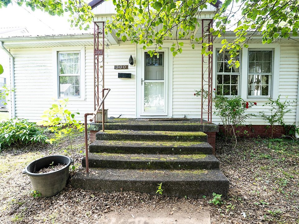 1st image of 300 Dawson Rd