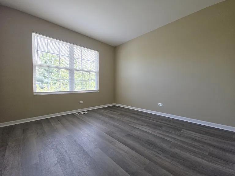 207 Springbrook Trl S — Photo 7