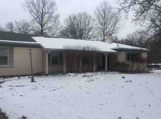 6787 Blossom View Dr, Florissant, MO 63033