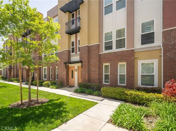 662 W 1st St, Claremont, CA 91711