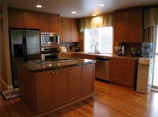 24280 SE 1st Pl, Sammamish, WA 98074