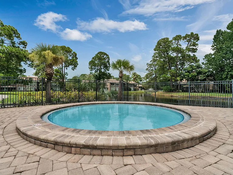 5810 Windhover Dr — Photo 23