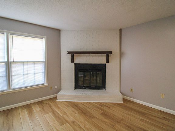 5th image of 1823 Glenn St SW