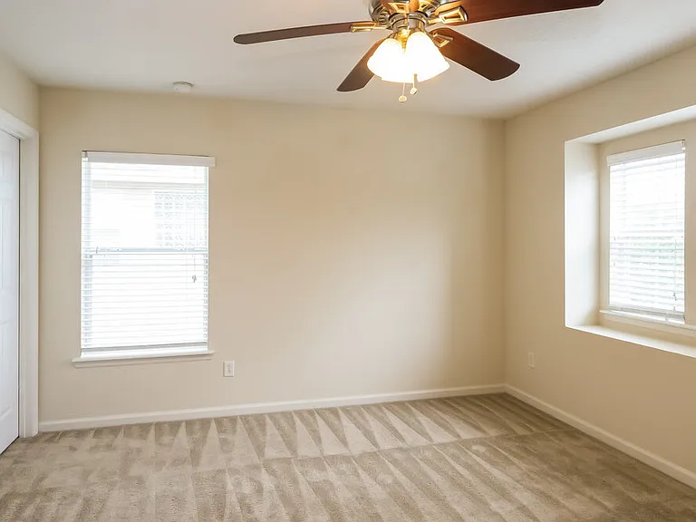 150 Bedstone Dr — Photo 10