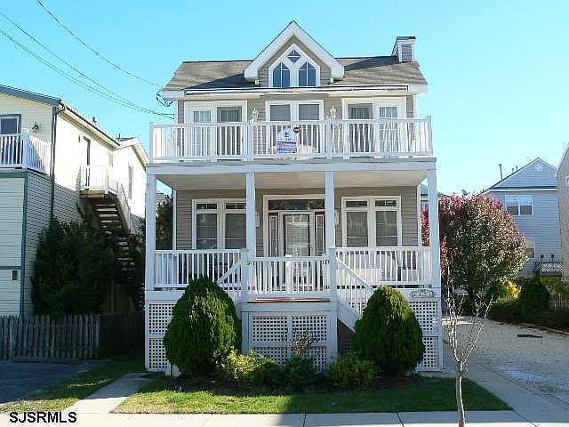 1st image of 617 Pleasure Ave #B